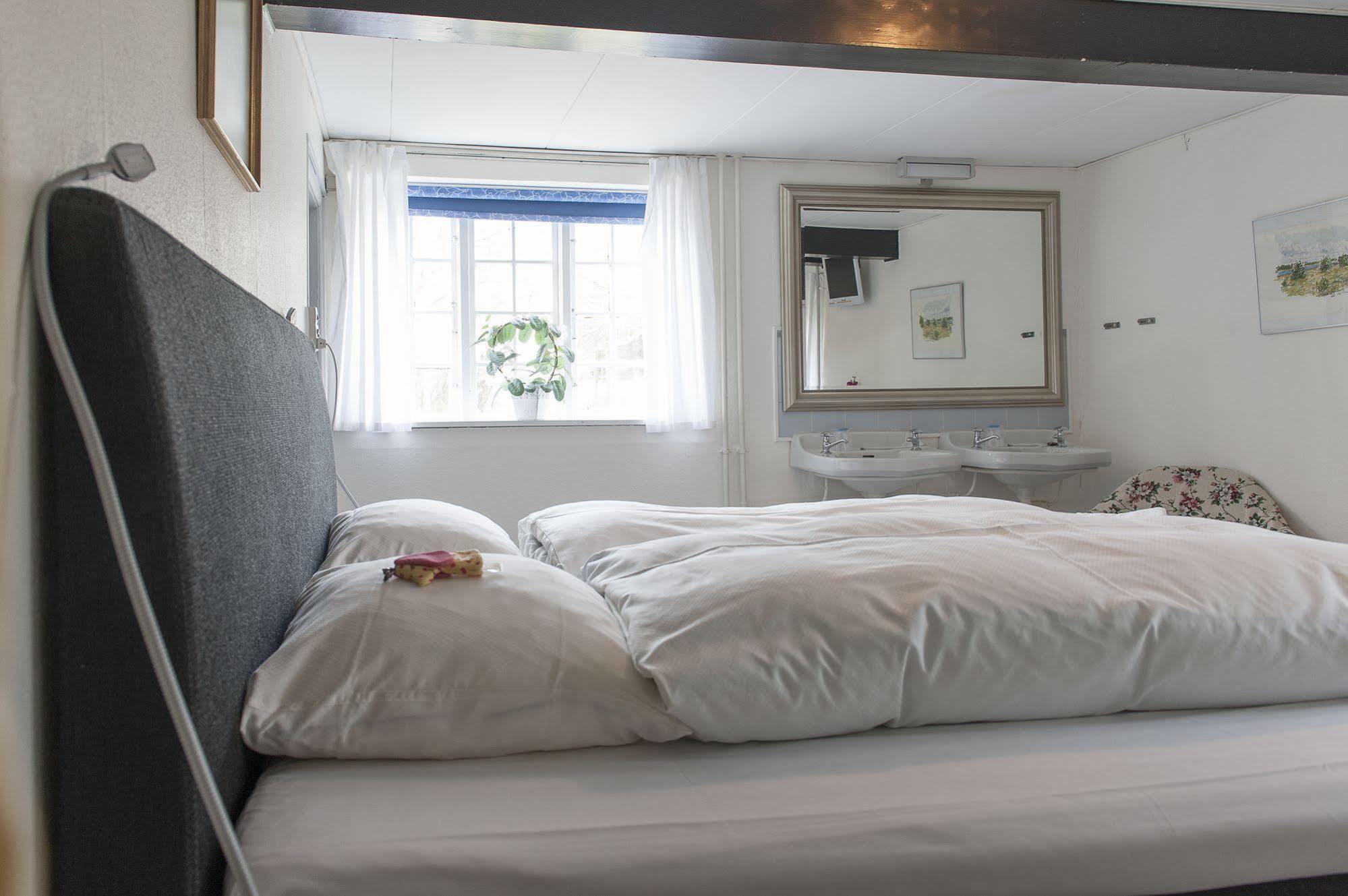 Hotel Strandgaarden Vestero Havn Ngoại thất bức ảnh
